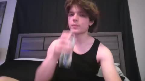 Snapshot of gagemillerx chatting on 09-22-25, 01:18 Gage online show from 09-22-25, 01:18
