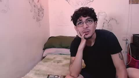 Gaia y Clayde online show from 07-25-26, 07:44