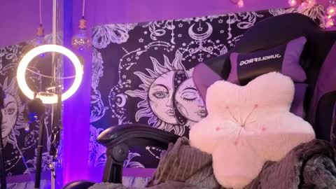 Gaia online show from 03-31-26, 12:49