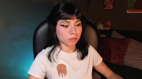 Snapshot of gaia_joness chatting on 11-25-25, 08:31 gaia_joness online show from 11-25-25, 08:31