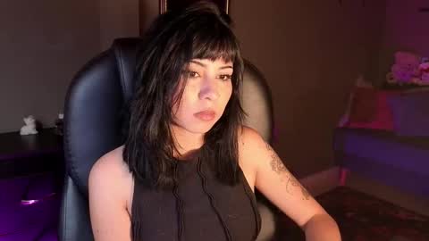 Snapshot of gaia_joness chatting on 12-01-25, 07:30 gaia_joness online show from 12-01-25, 07:30