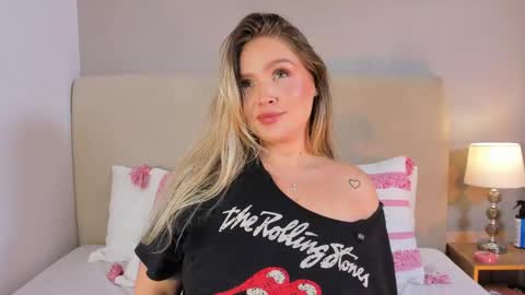 Gaia Baker  online show from 06-06-26, 02:55