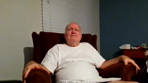 Snapshot of galacticfrank chatting on 11-16-25, 06:30 galacticfrank online show from 11-16-25, 06:30