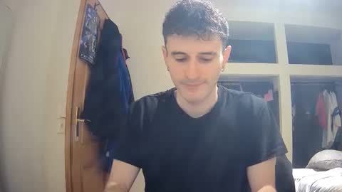 Snapshot of galadrie chatting on 01-08-26, 03:47 Lorenzo online show from 01-08-26, 03:47