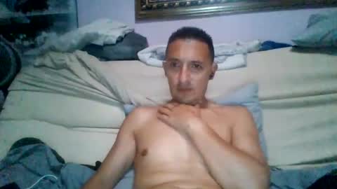 Snapshot of galanteescucha1712 chatting on 07-29-26, 10:19 galante online show from 07-29-26, 10:19