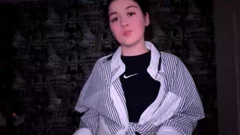 Snapshot of galehudley chatting on 12-14-25, 08:02 Abigail online show from 12-14-25, 08:02