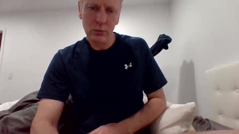 gamerboy200 online show from 12-18-25, 03:34