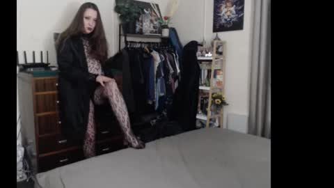 HOT  online show from 11-08-25, 12:16