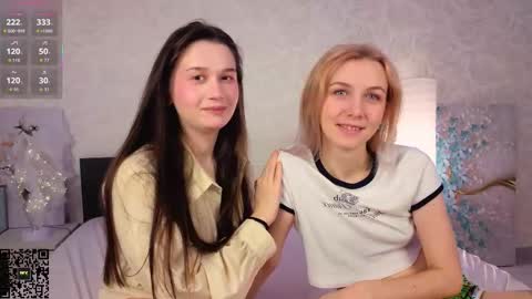 Violla online show from 11-26-25, 03:29