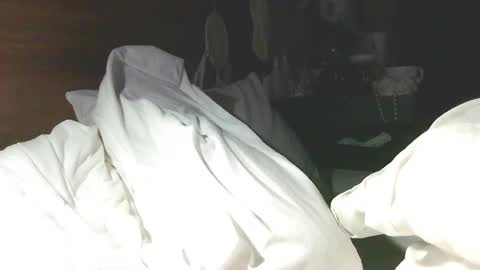 Rose online show from 04-26-26, 10:57