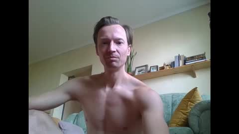 Snapshot of garfield42 chatting on 10-02-25, 08:10 Garfield online show from 10-02-25, 08:10