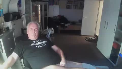 Snapshot of gargamil chatting on 11-05-25, 02:17 gargamil online show from 11-05-25, 02:17