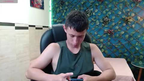 garuo_18 online show from 11-09-25, 03:16