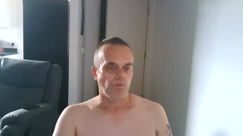 gary1862uk online show from 08-09-26, 04:34