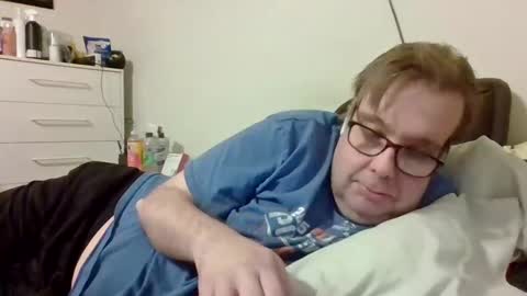 Snapshot of garyg930 chatting on 01-08-25, 05:16 Gary online show from 01-08-25, 05:16