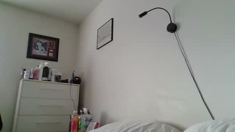 Snapshot of garyg930 chatting on 01-11-25, 06:23 Gary online show from 01-11-25, 06:23