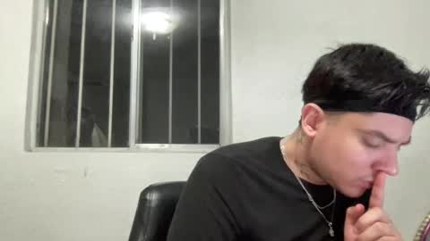 garypinepineapple online show from 04-23-26, 07:09