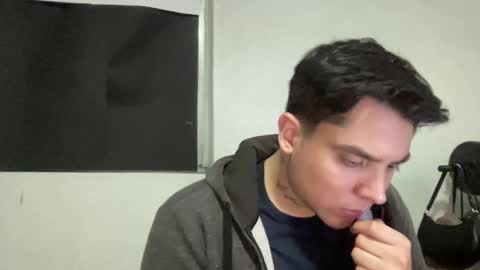 garypinepineapple online show from 06-09-26, 07:53