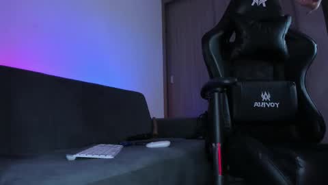  Usagi  online show from 11-03-25, 11:37