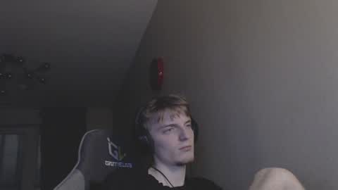 Snapshot of gasturfahe chatting on 12-16-24, 08:58 gasturfahe online show from 12-16-24, 08:58