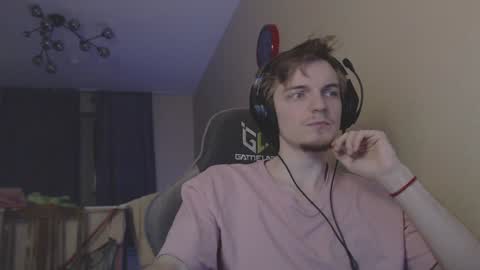 Snapshot of gasturfahe chatting on 01-10-25, 03:37 gasturfahe online show from 01-10-25, 03:37