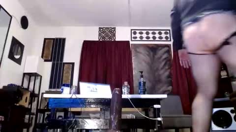 Snapshot of gatewaylaptop2019 chatting on 10-16-25, 01:17 gatewaylaptop2019 online show from 10-16-25, 01:17