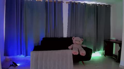 Vnecis Marn online show from 04-22-26, 09:38