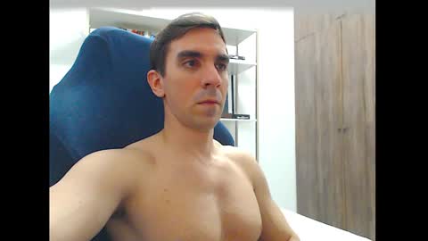 gatosarado23 online show from 11-03-25, 02:57