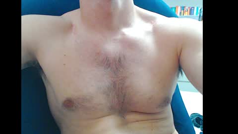 gatosarado23 online show from 04-25-26, 05:32