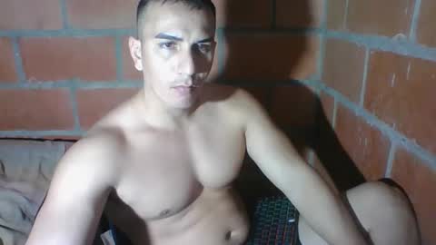 Snapshot of gattitosexy_95 chatting on 12-16-25, 07:30 gattitosexy_95 online show from 12-16-25, 07:30