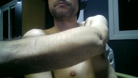 gauchors21 online show from 04-10-26, 03:01