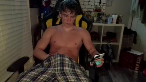 Snapshot of gavatr0n chatting on 07-13-26, 03:53 gavatr0n online show from 07-13-26, 03:53