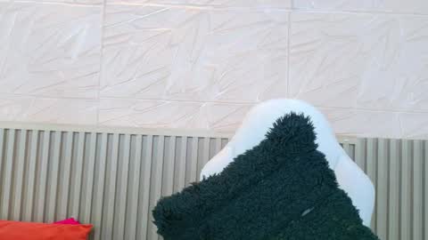 gaviluc_ online show from 06-01-26, 01:02