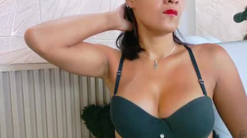 gaviluc_ online show from 06-10-26, 12:26