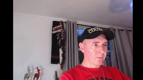 Snapshot of gavinkush chatting on 12-16-25, 07:57 gavinkush online show from 12-16-25, 07:57
