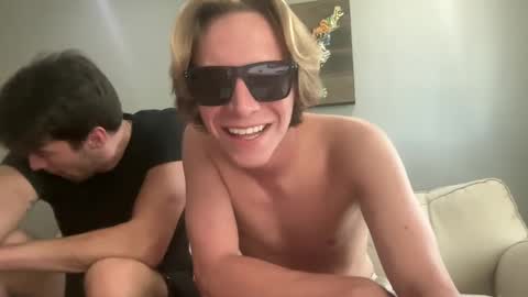 Snapshot of gavinnumbers chatting on 10-04-25, 06:17 gavinnumbers online show from 10-04-25, 06:17