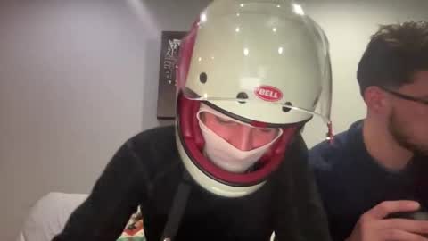 Snapshot of gavinnumbers chatting on 11-07-25, 01:27 gavinnumbers online show from 11-07-25, 01:27