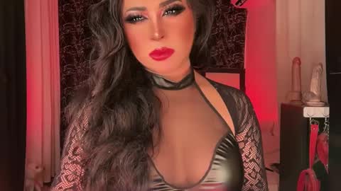 Snapshot of gaylecious chatting on 01-05-25, 03:45 gayle online show from 01-05-25, 03:45