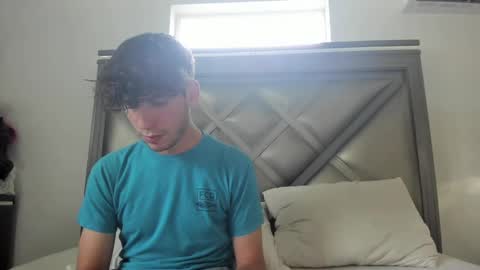 Snapshot of gayndepressed chatting on 09-17-25, 09:05 Trace online show from 09-17-25, 09:05