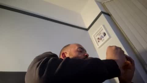 gazg1984 online show from 04-27-26, 09:02