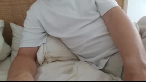 Snapshot of gccurious76 chatting on 02-06-25, 12:11 GCGuy online show from 02-06-25, 12:11