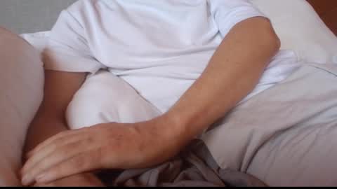 Snapshot of gccurious76 chatting on 02-12-25, 04:01 GCGuy online show from 02-12-25, 04:01