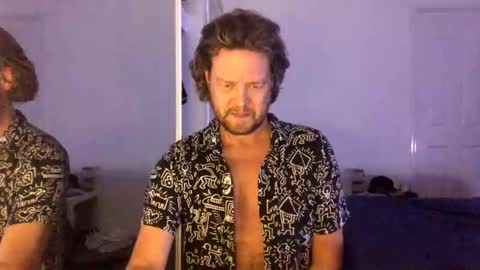 gcsurfer81 online show from 04-14-26, 08:53