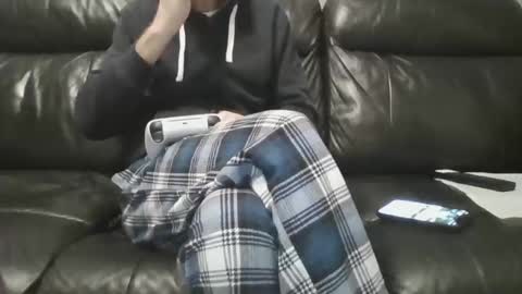 Snapshot of geeezer64 chatting on 01-12-25, 04:00 geeezer64 online show from 01-12-25, 04:00