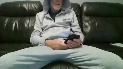 Snapshot of geeezer64 chatting on 11-01-25, 04:03 geeezer64 online show from 11-01-25, 04:03