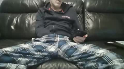 Snapshot of geeezer64 chatting on 11-27-25, 02:24 geeezer64 online show from 11-27-25, 02:24