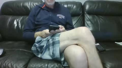 Snapshot of geeezer64 chatting on 11-28-25, 12:02 geeezer64 online show from 11-28-25, 12:02