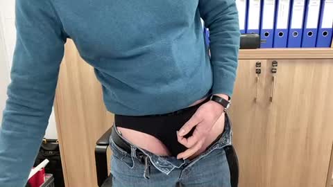 Snapshot of geertjem chatting on 02-28-25, 10:52 geertjem online show from 02-28-25, 10:52