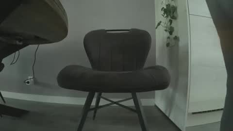 Snapshot of geilepik_50 chatting on 05-17-26, 08:23 geilepik_50 online show from 05-17-26, 08:23