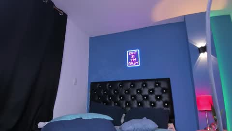 Snapshot of gemaandmyke1 chatting on 09-25-25, 02:26 Gema and Myke online show from 09-25-25, 02:26